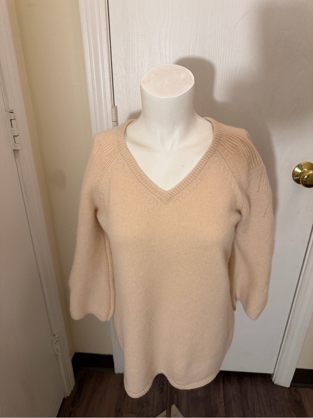 Garnet Hill 100% Cashmere peach pink 3/4 Bell Sleeve Sweater size medium